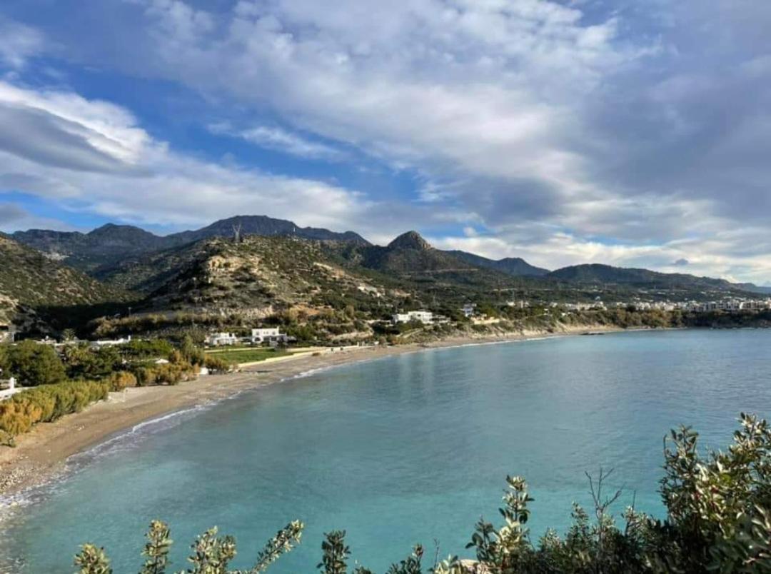 Maciliavilla. Ierápetra Exteriör bild